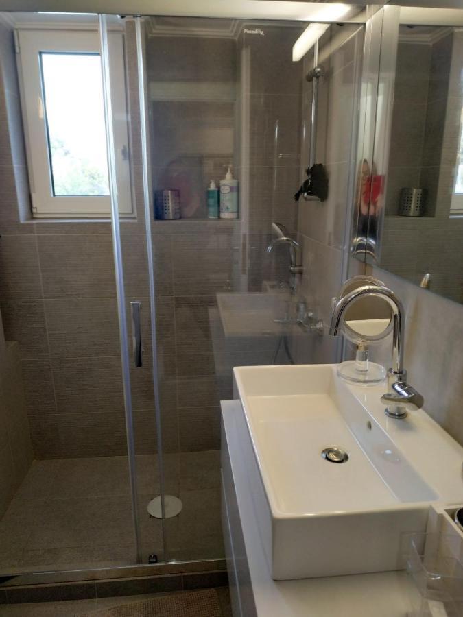 Fully Renovated, Family-Friendly Apartment, Next To A Huge Green Park, In Athens Center Exteriör bild