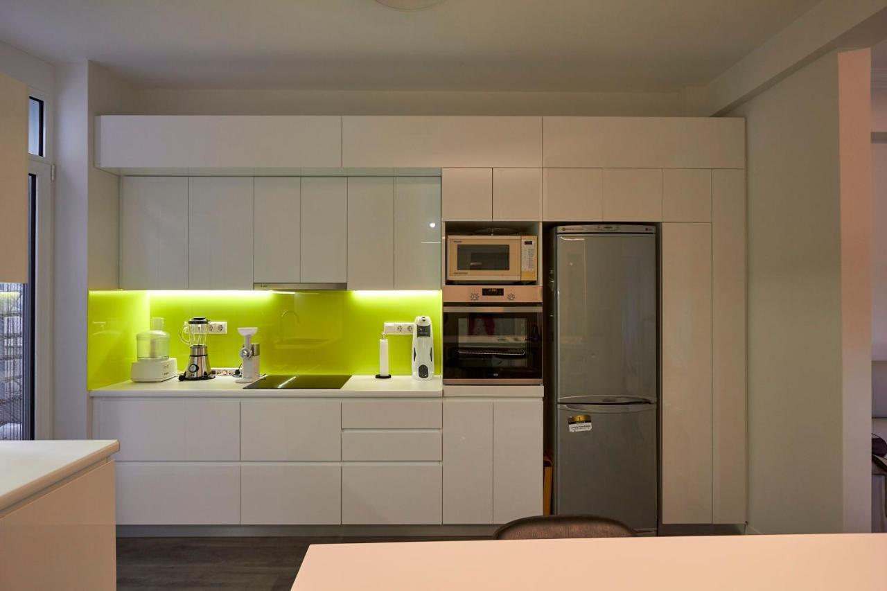 Fully Renovated, Family-Friendly Apartment, Next To A Huge Green Park, In Athens Center Exteriör bild
