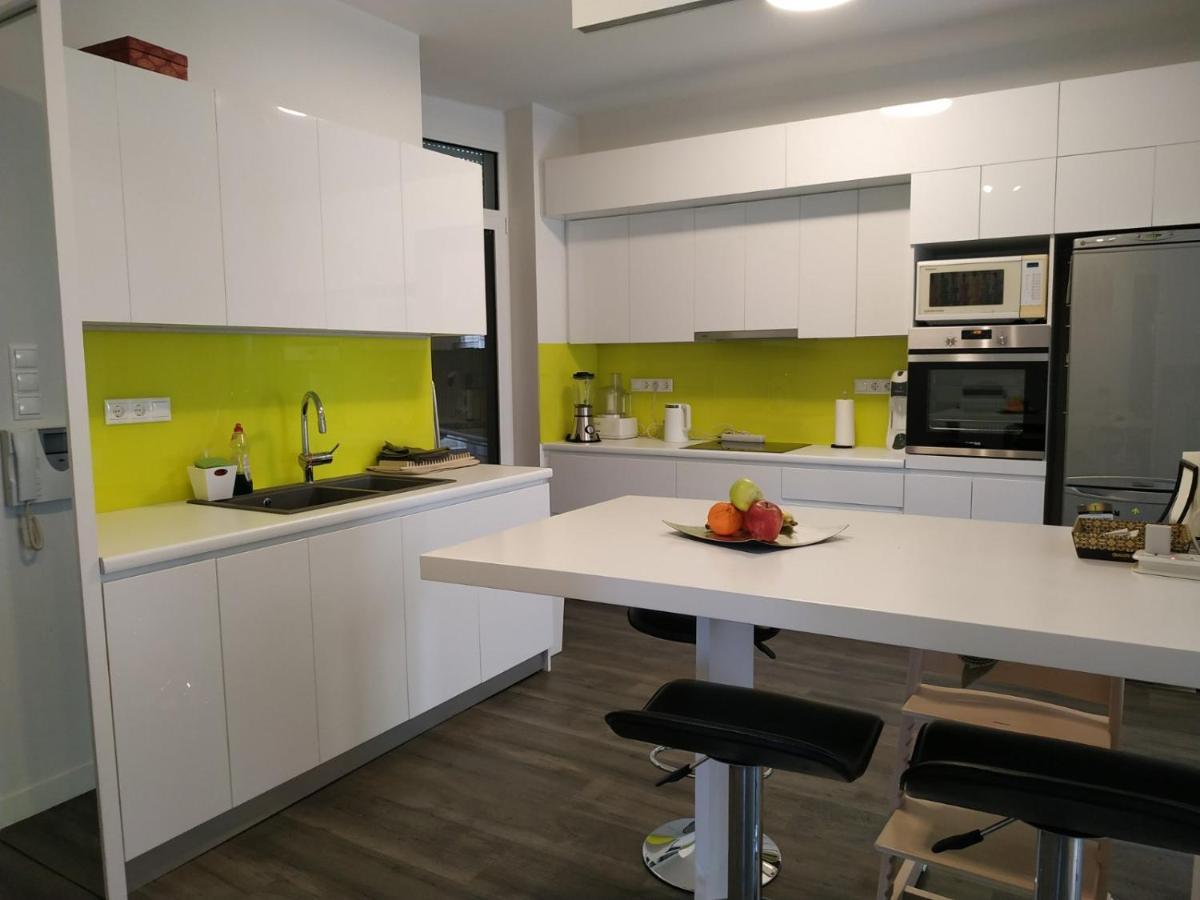 Fully Renovated, Family-Friendly Apartment, Next To A Huge Green Park, In Athens Center Exteriör bild