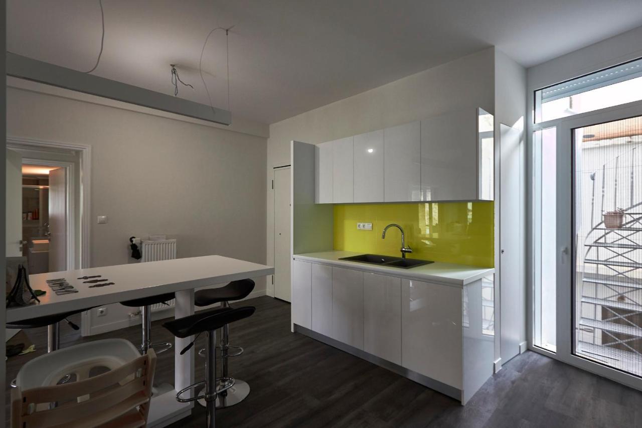 Fully Renovated, Family-Friendly Apartment, Next To A Huge Green Park, In Athens Center Exteriör bild
